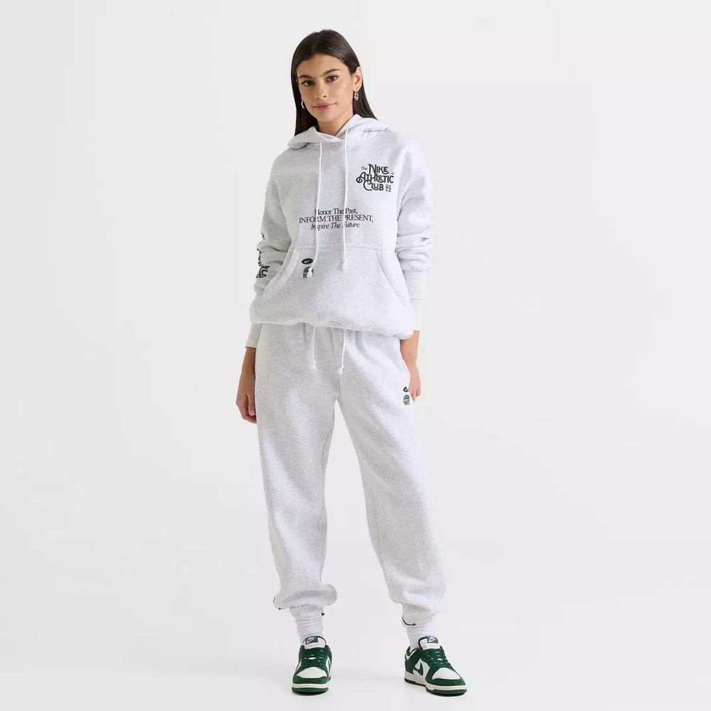 BNWT Nike Athletic Club Sweatpants
